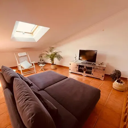 Sunny Family Duplex With Balconies In Daire Peniche